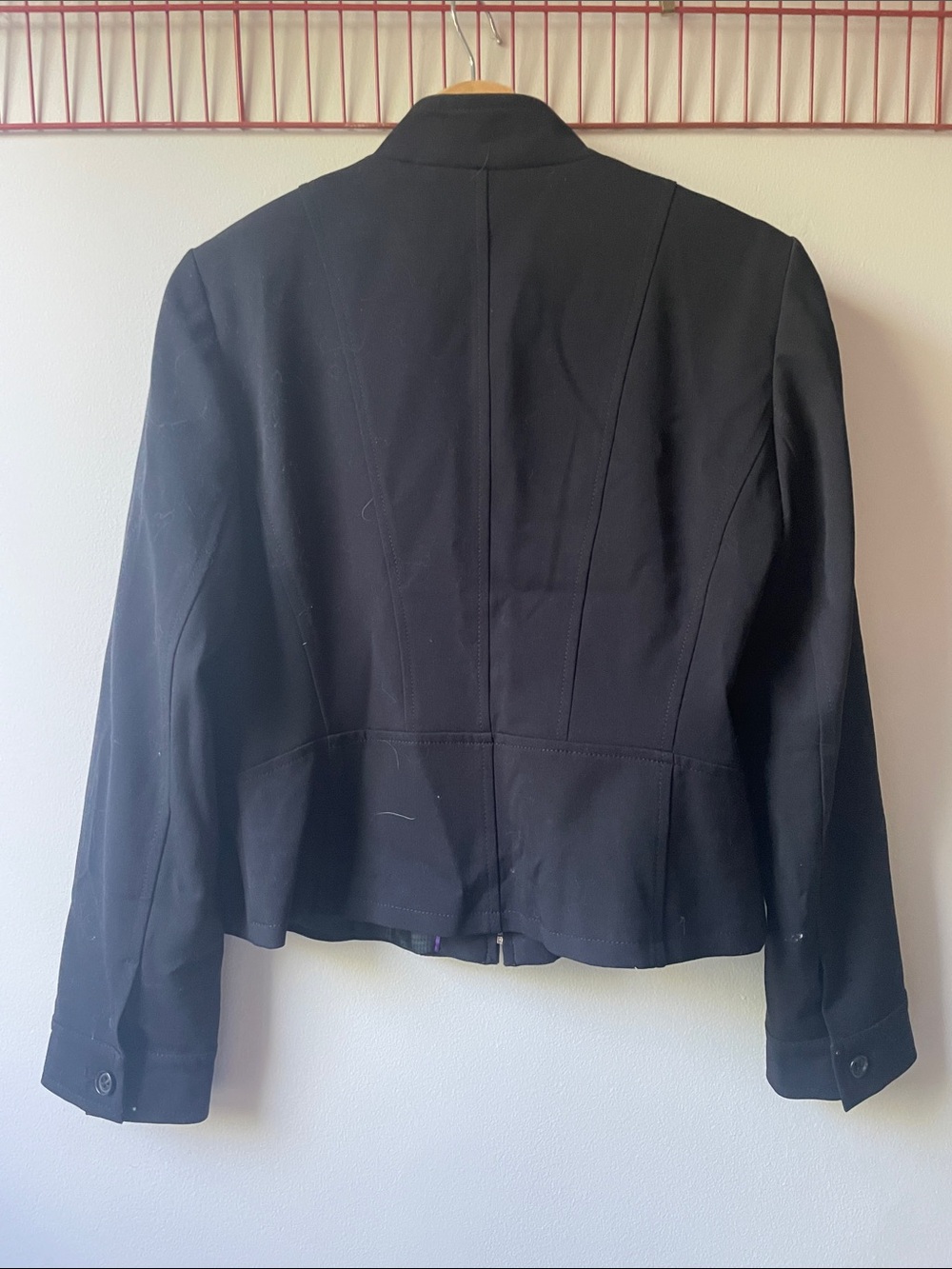 Black jacket - Picture 2 of 6